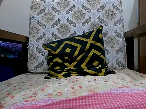 DhakaBabe online show from February 14, 7:25 pm