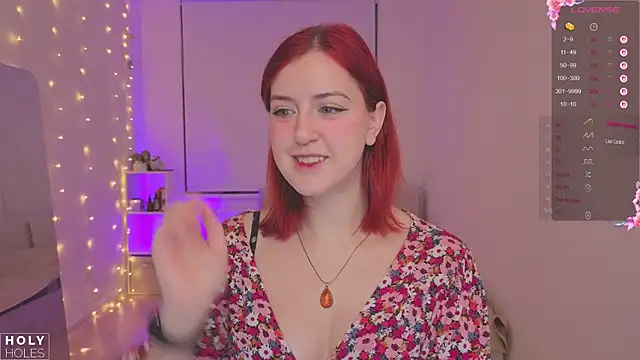 bananasgirl online show from December 17, 6:29 am