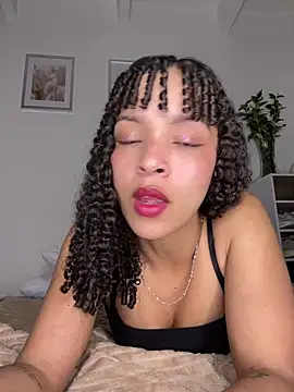 Snapshot of Yasmin777_ chatting on June 11, 1:27 am Yasmin777 online show from June 11, 1:27 am