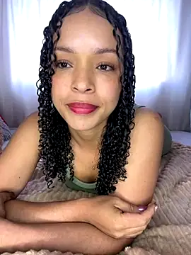 Snapshot of Yasmin777_ chatting on October 7, 8:43 pm Yasmin777 online show from October 7, 8:43 pm