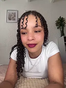 Snapshot of Yasmin777_ chatting on June 5, 5:29 pm Yasmin777 online show from June 5, 5:29 pm
