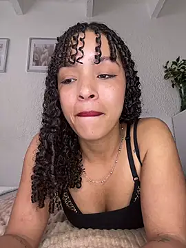 Snapshot of Yasmin777_ chatting on July 12, 7:04 pm Yasmin777 online show from July 12, 7:04 pm