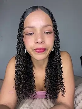 Yasmin777  online show from February 20, 11:50 pm