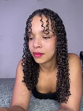 Yasmin777  online show from February 9, 7:34 pm