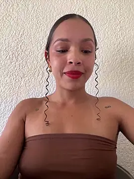 Yasmin777  online show from February 27, 7:46 pm