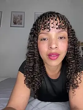 Yasmin777  online show from April 13, 12:14 am