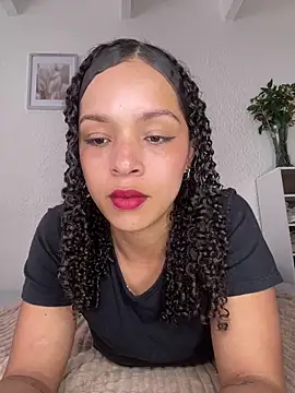 Snapshot of Yasmin777_ chatting on May 20, 6:38 pm Yasmin777 online show from May 20, 6:38 pm