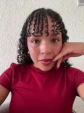 Yasmin777  online show from February 23, 8:53 pm