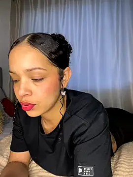 Yasmin777  online show from October 24, 10:31 pm