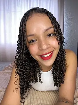 Snapshot of Yasmin777_ chatting on September 18, 9:07 pm Yasmin777 online show from September 18, 9:07 pm