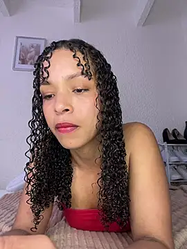 Yasmin777  online show from March 15, 9:00 pm