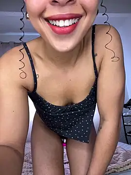 Yasmin777  online show from November 13, 5:39 pm