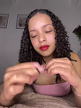 Snapshot of Yasmin777_ chatting on May 2, 3:45 am Yasmin777 online show from May 2, 3:45 am