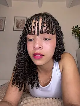 Snapshot of Yasmin777_ chatting on July 14, 11:33 pm Yasmin777 online show from July 14, 11:33 pm