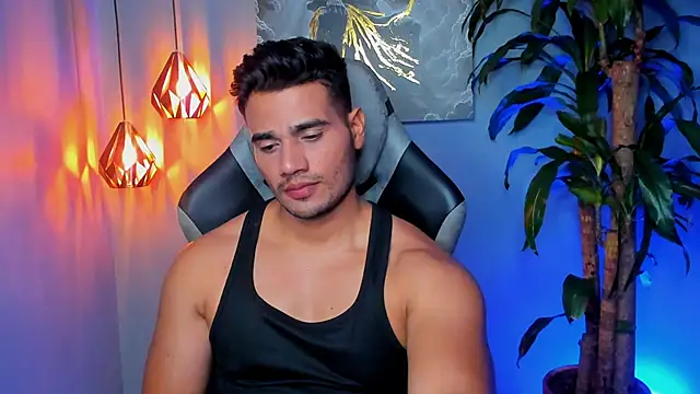 AndresR3 online show from November 18, 11:59 pm