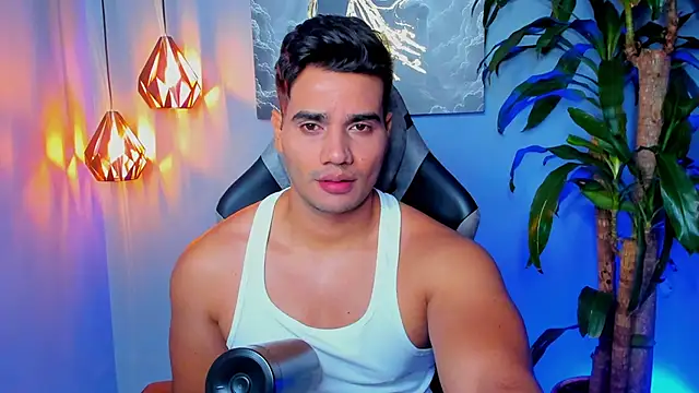 AndresR3 online show from November 25, 2:17 pm