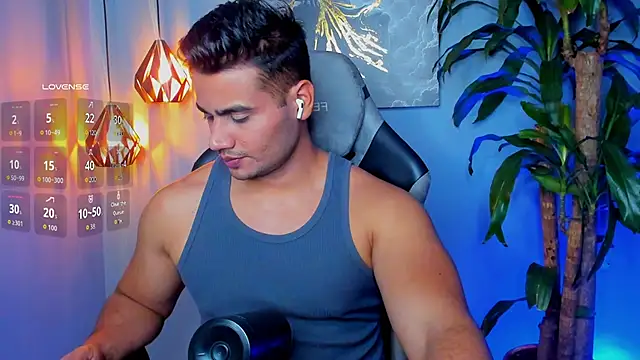 AndresR3 online show from November 26, 11:38 pm