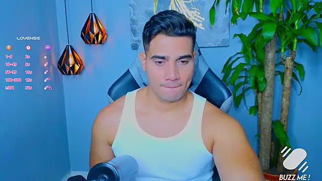 AndresR3 online show from September 28, 1:45 am