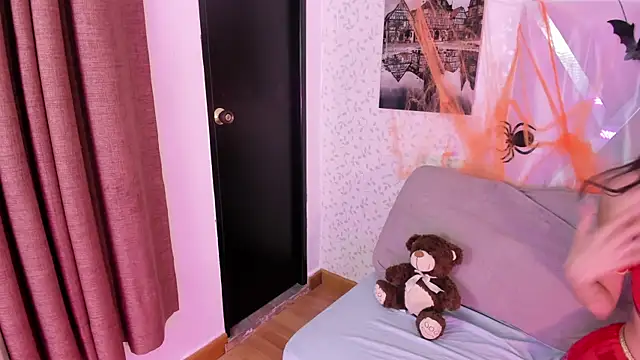 Sabrina Andrew online show from October 16, 7:49 am