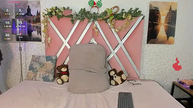 Sabrina Andrew online show from December 17, 1:38 pm