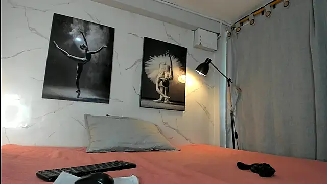 Snapshot of David_niet chatting on October 30, 5:43 pm David niet online show from October 30, 5:43 pm