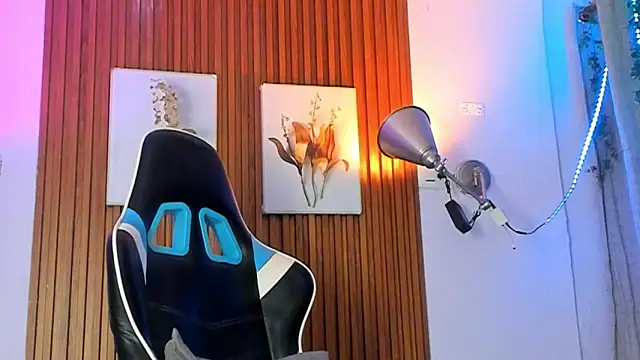 Snapshot of David_niet chatting on September 19, 5:39 pm David niet online show from September 19, 5:39 pm