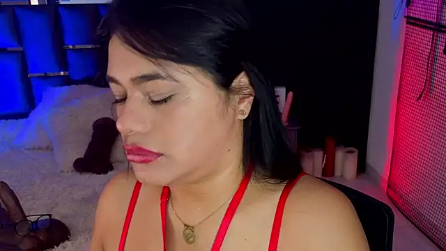 Issafoxx online show from February 26, 11:54 am