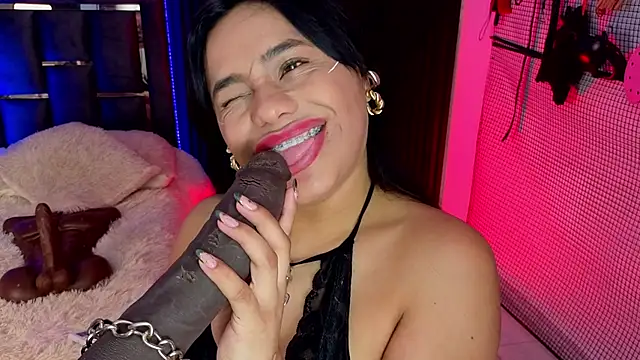 Issafoxx online show from March 12, 12:09 pm