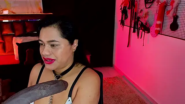 Issafoxx online show from April 5, 12:23 pm