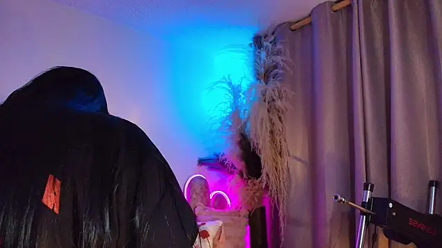 Claiborne Morris online show from February 10, 1:59 am