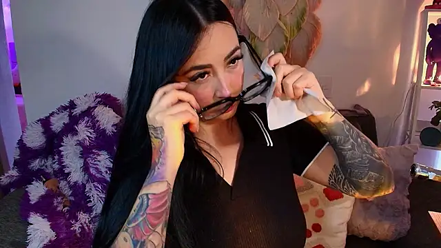 Claiborne Morris online show from March 14, 8:59 pm