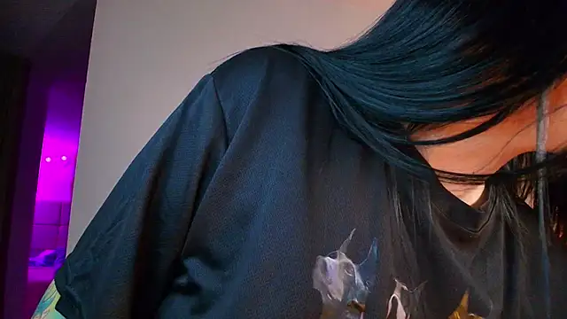 Claiborne Morris online show from March 11, 1:32 am