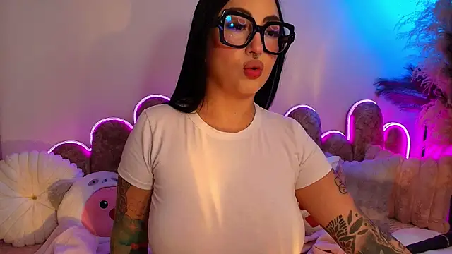 Claiborne Morris online show from February 22, 7:59 pm