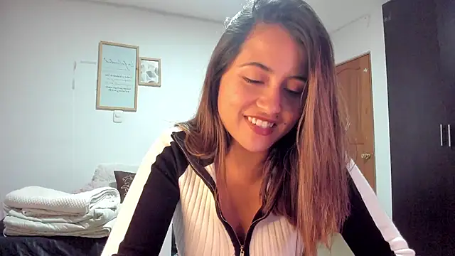 Ana  Pink online show from March 3, 1:34 am