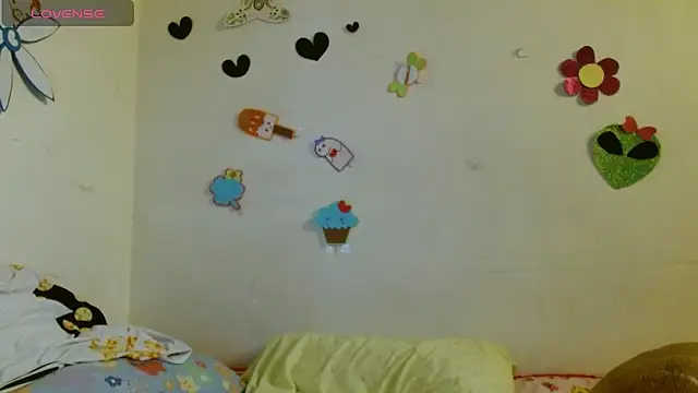 Akasha001 online show from October 17, 9:49 pm