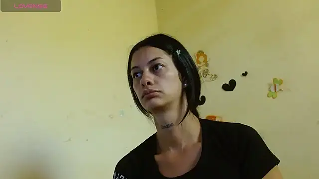 Akasha001 online show from December 3, 5:23 pm