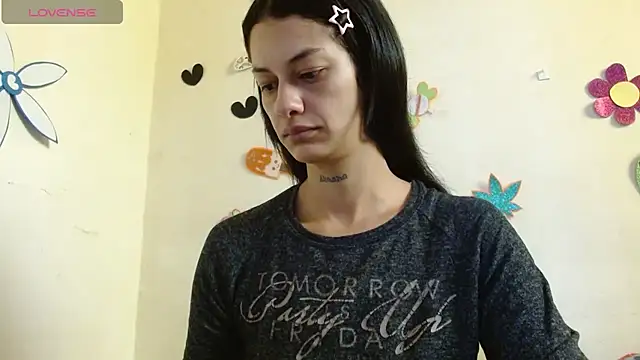 Akasha001 online show from October 6, 1:23 pm