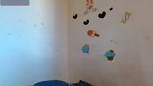 Akasha001 online show from November 17, 6:56 pm