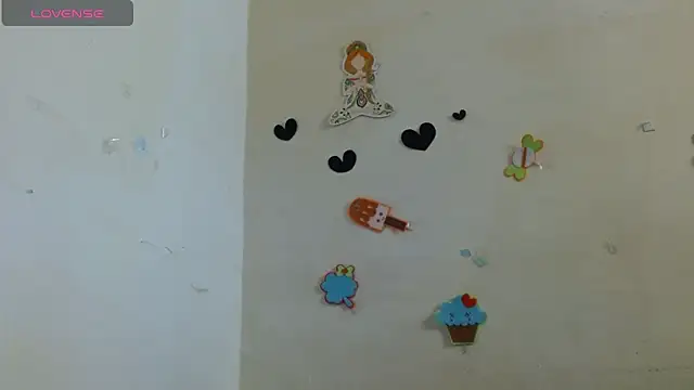 Akasha001 online show from November 18, 12:30 pm