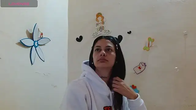 Akasha001 online show from October 21, 10:47 am