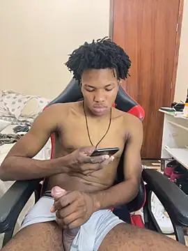 Snapshot of eunegrao chatting on October 6, 2:46 am eunegrao online show from October 6, 2:46 am