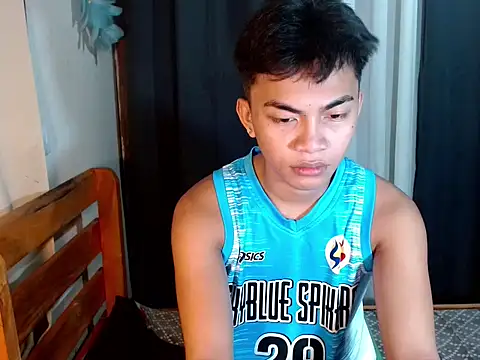 Snapshot of urguy_marco chatting on October 1, 5:28 pm urguy marco online show from October 1, 5:28 pm