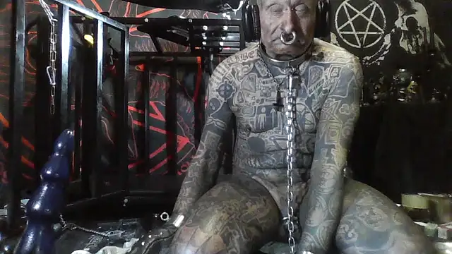 object857 online show from April 12, 1:36 pm