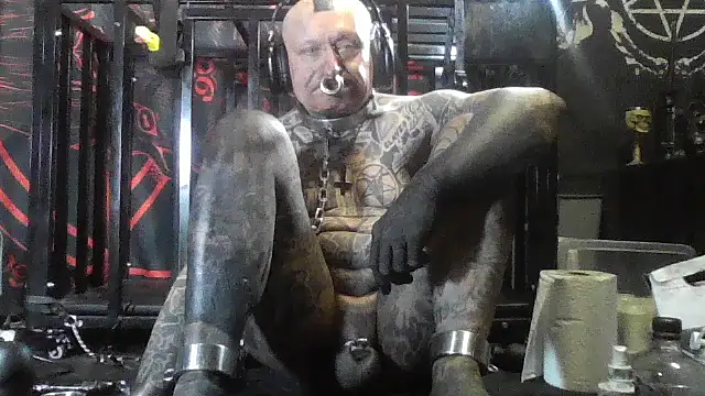 object857 online show from April 17, 10:56 pm