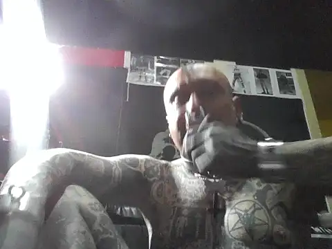 object857 online show from December 19, 9:50 pm