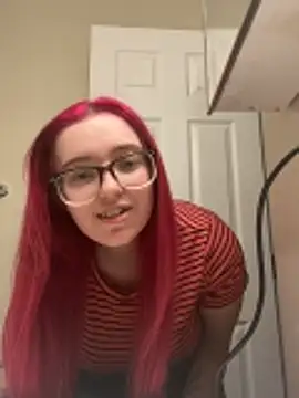 MommaBigTits24 online show from March 13, 7:08 pm