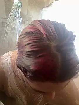1n0nlythroat online show from April 7, 5:37 pm