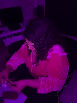 Snapshot of 1n0nlythroat chatting on November 6, 2:59 am 1n0nlythroat online show from November 6, 2:59 am