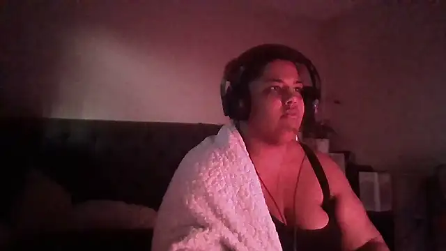 1n0nlythroat online show from April 28, 2:27 am