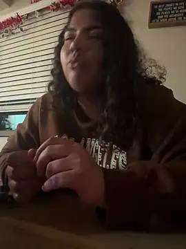 Snapshot of 1n0nlythroat chatting on February 15, 12:59 pm 1n0nlythroat online show from February 15, 12:59 pm